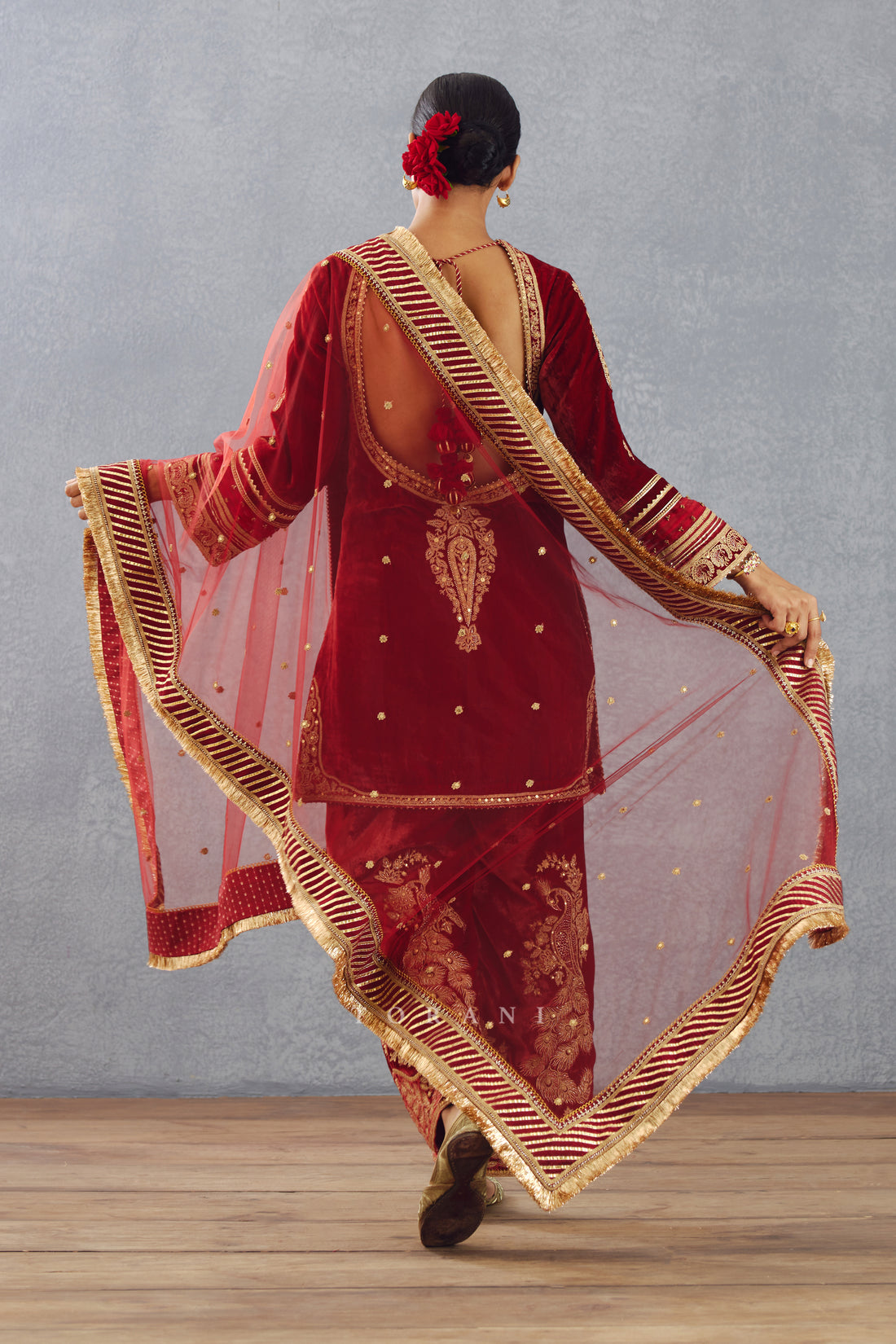 Sindoori Yoshita Kurta Set with dupatta