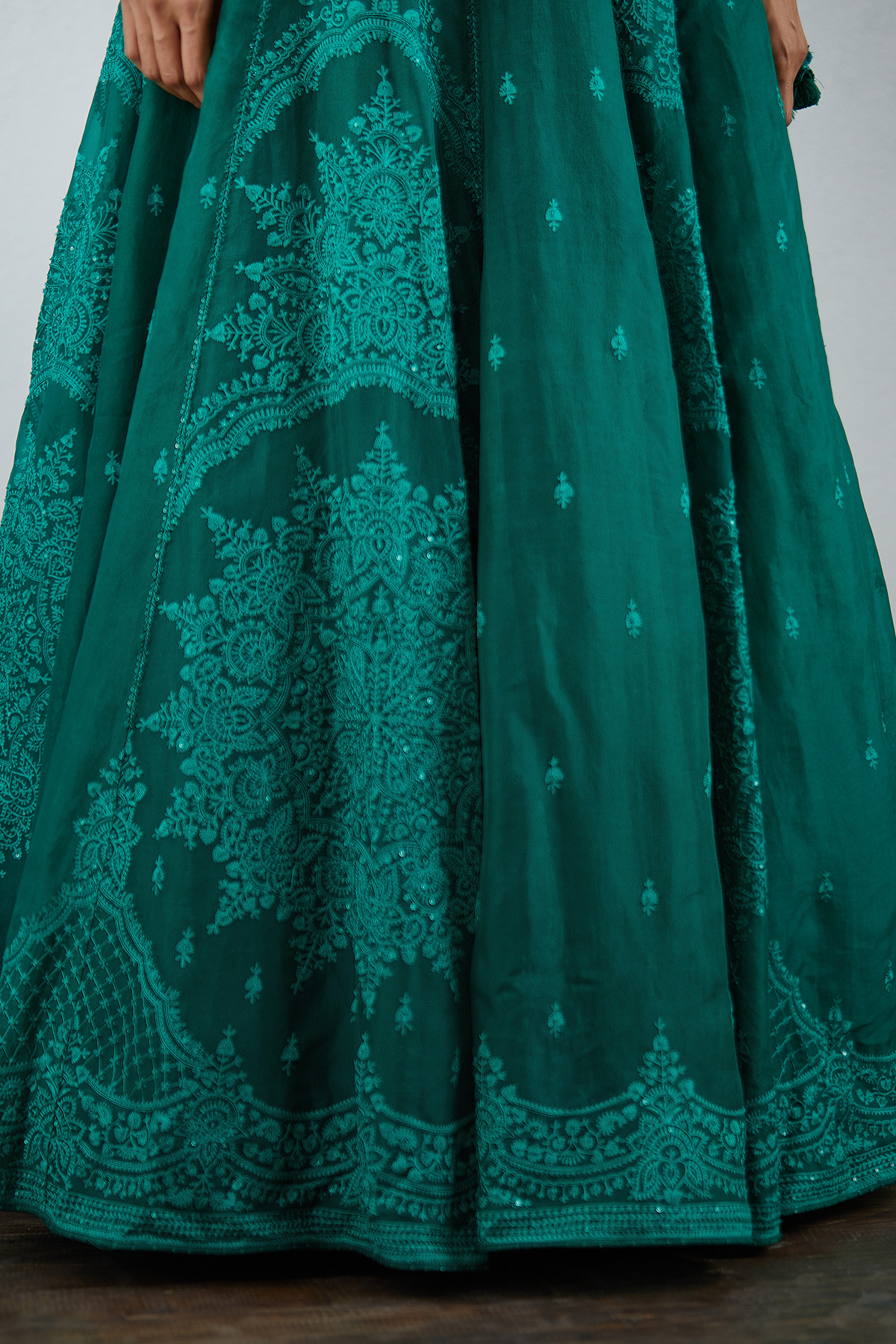Sabz Mehreen Passa Lehenga Set