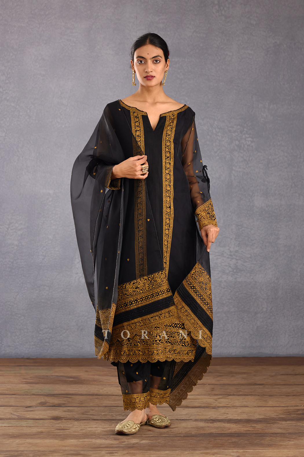 Gulghast Abhra Odhni