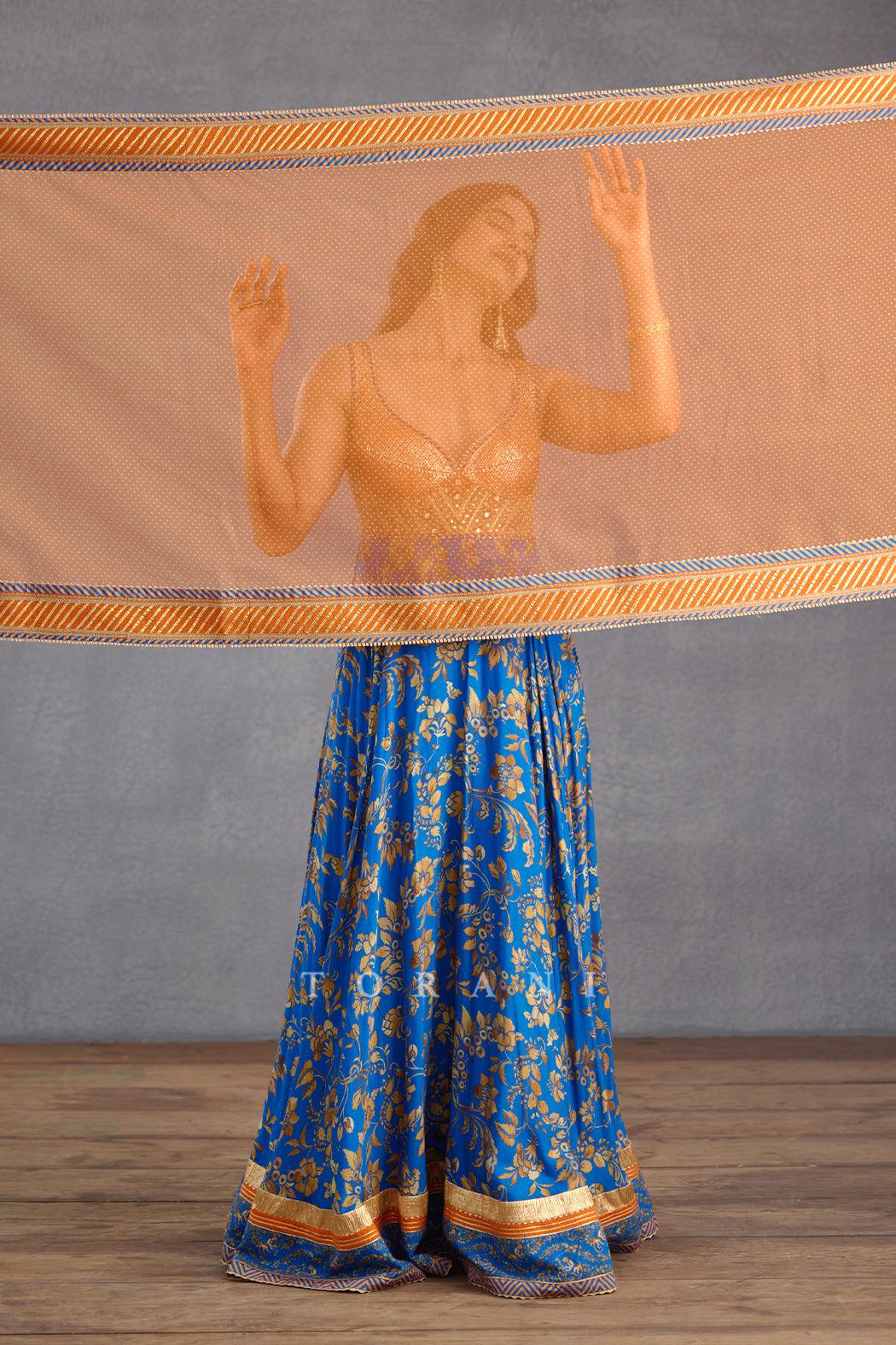 Rang Palaash Raabia Odhni