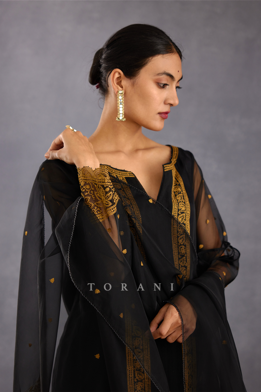 Gulghast Abhra Odhni