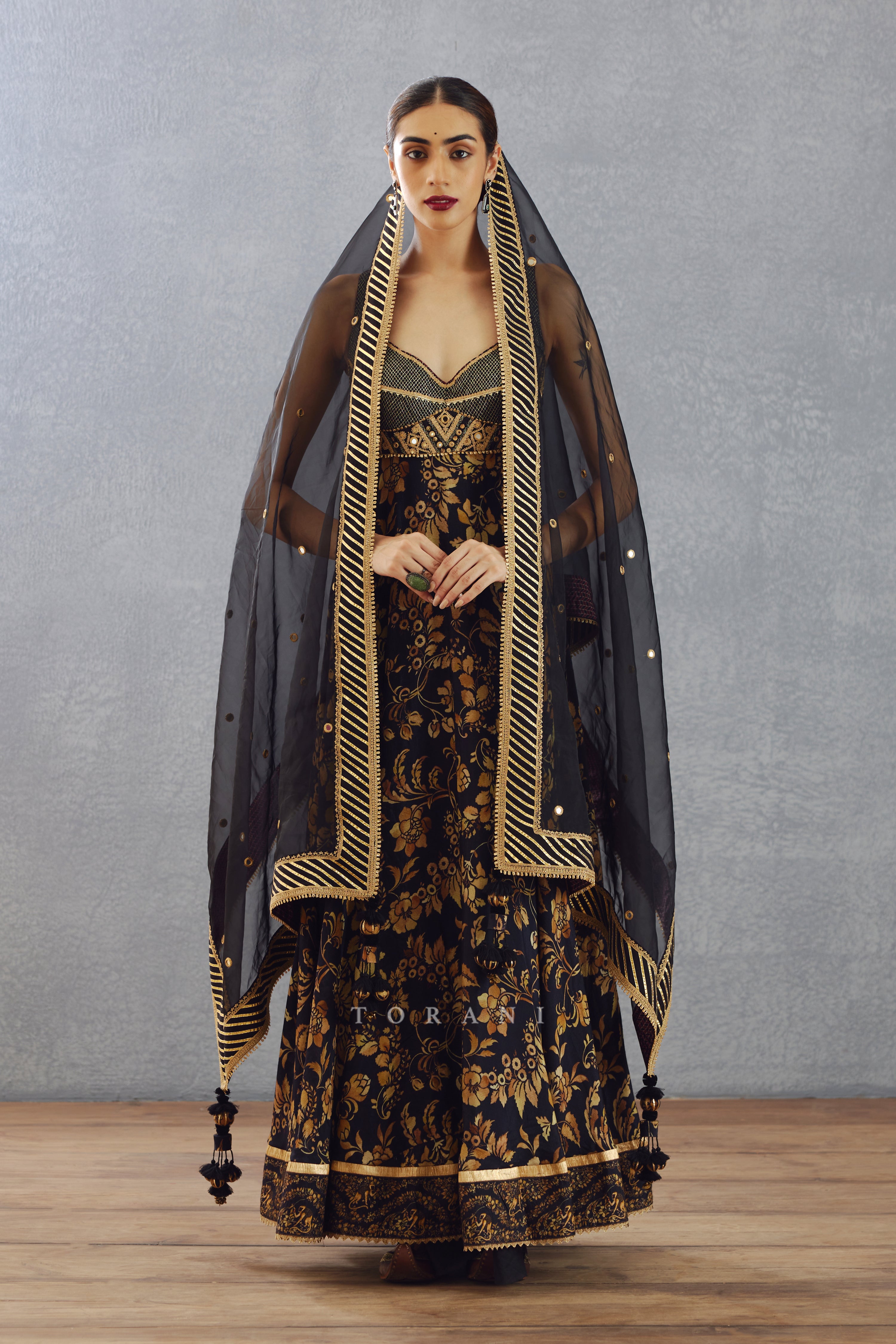 Gulghast Rabia Odhni