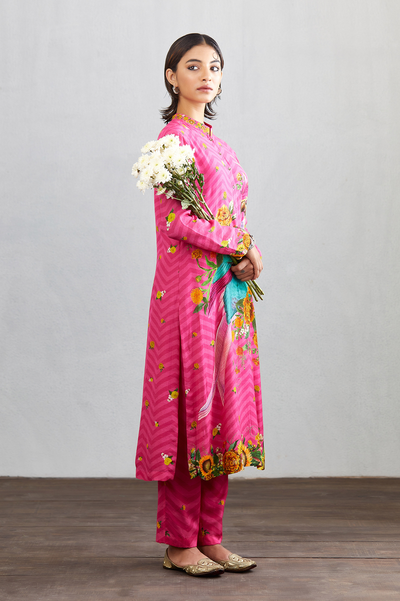 Digital printed Luxury kurta set in Cotton Silk
