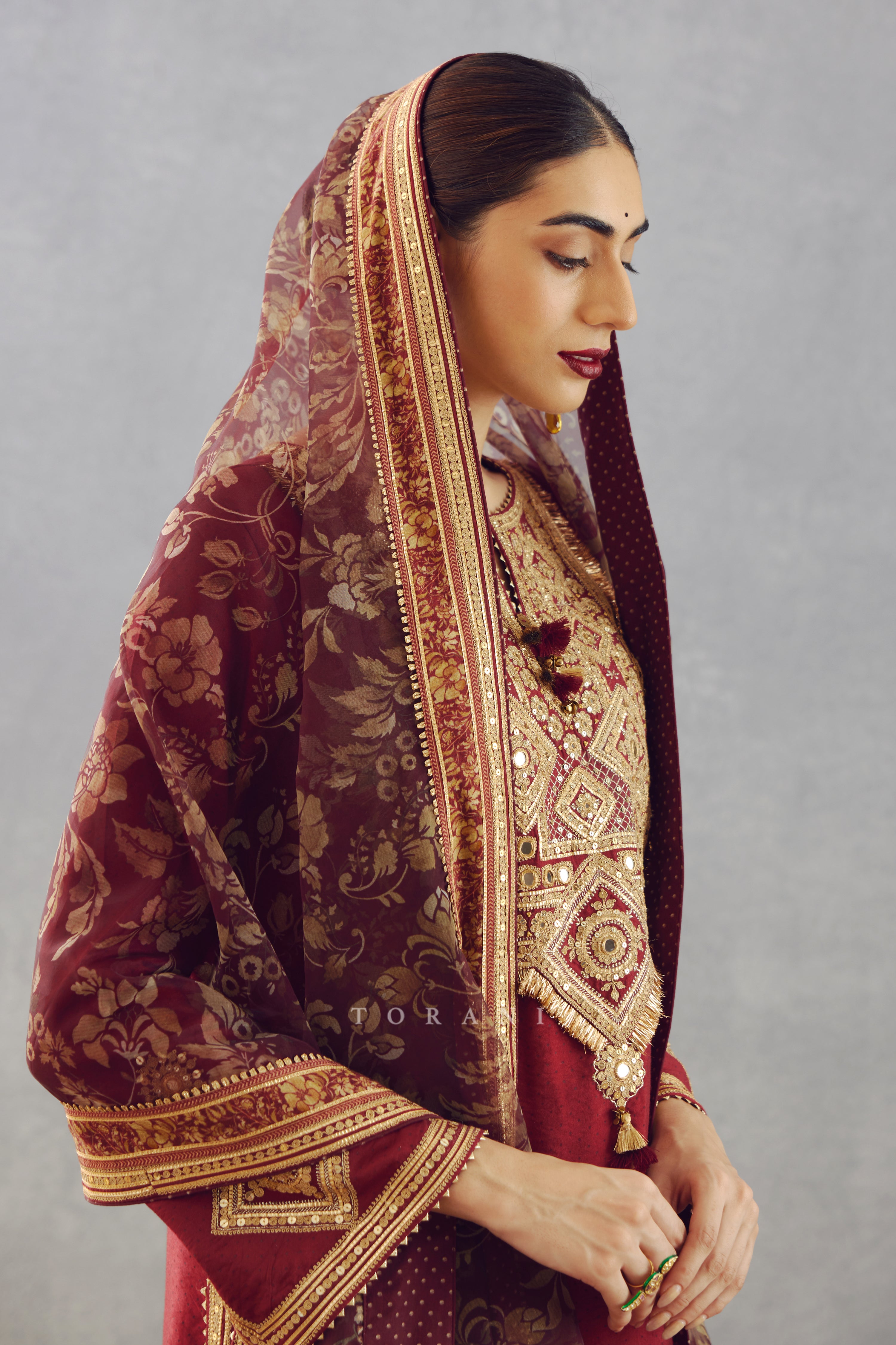 Gulnar Paakizah Kurta Set