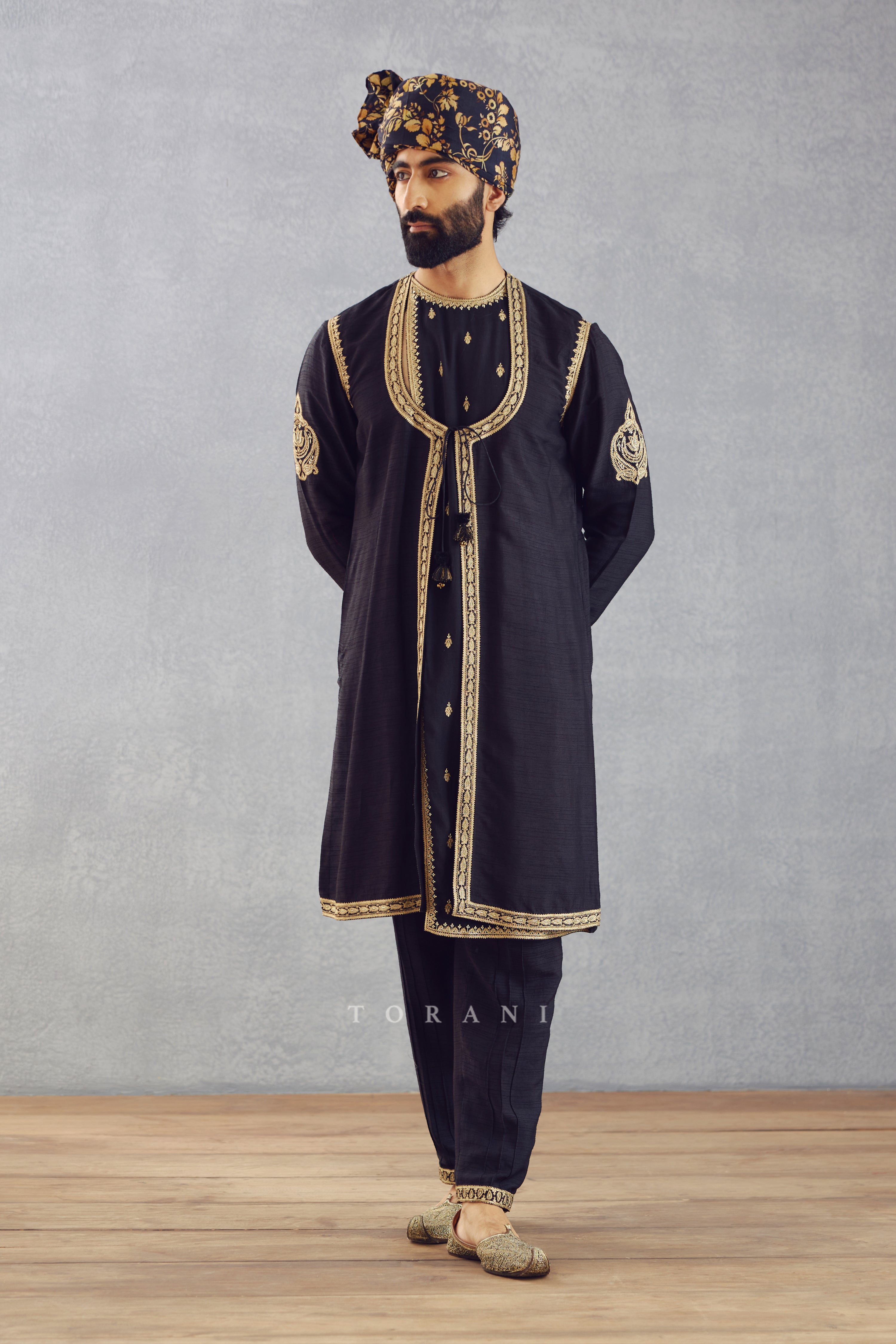 Gulghast Naaz Kurta Set