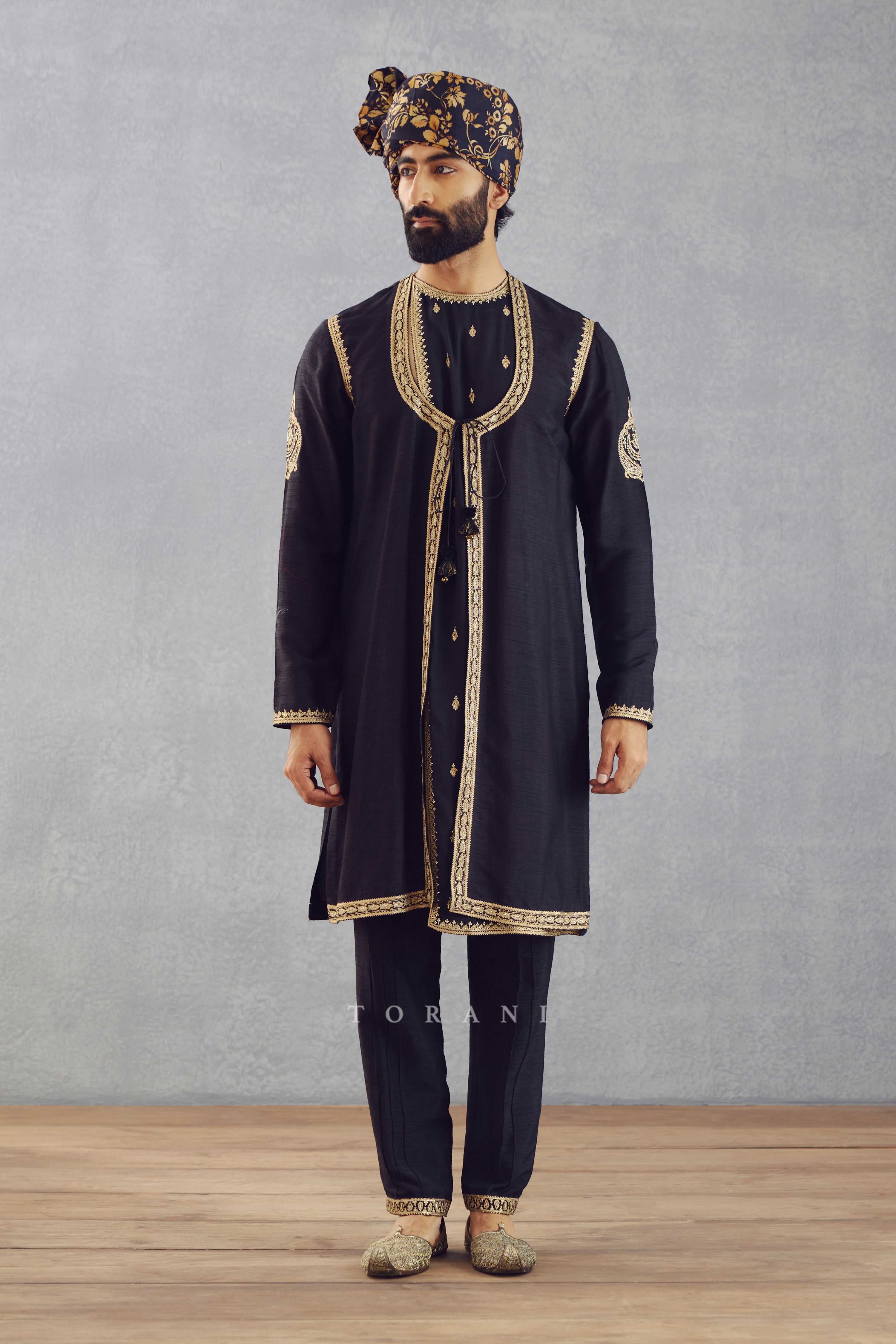 Gulghast Naaz Kurta Set
