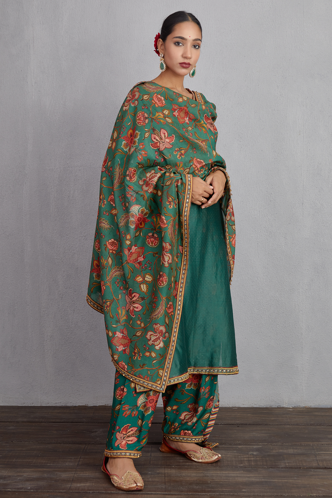 Sheesham Paakizah Kurta Set