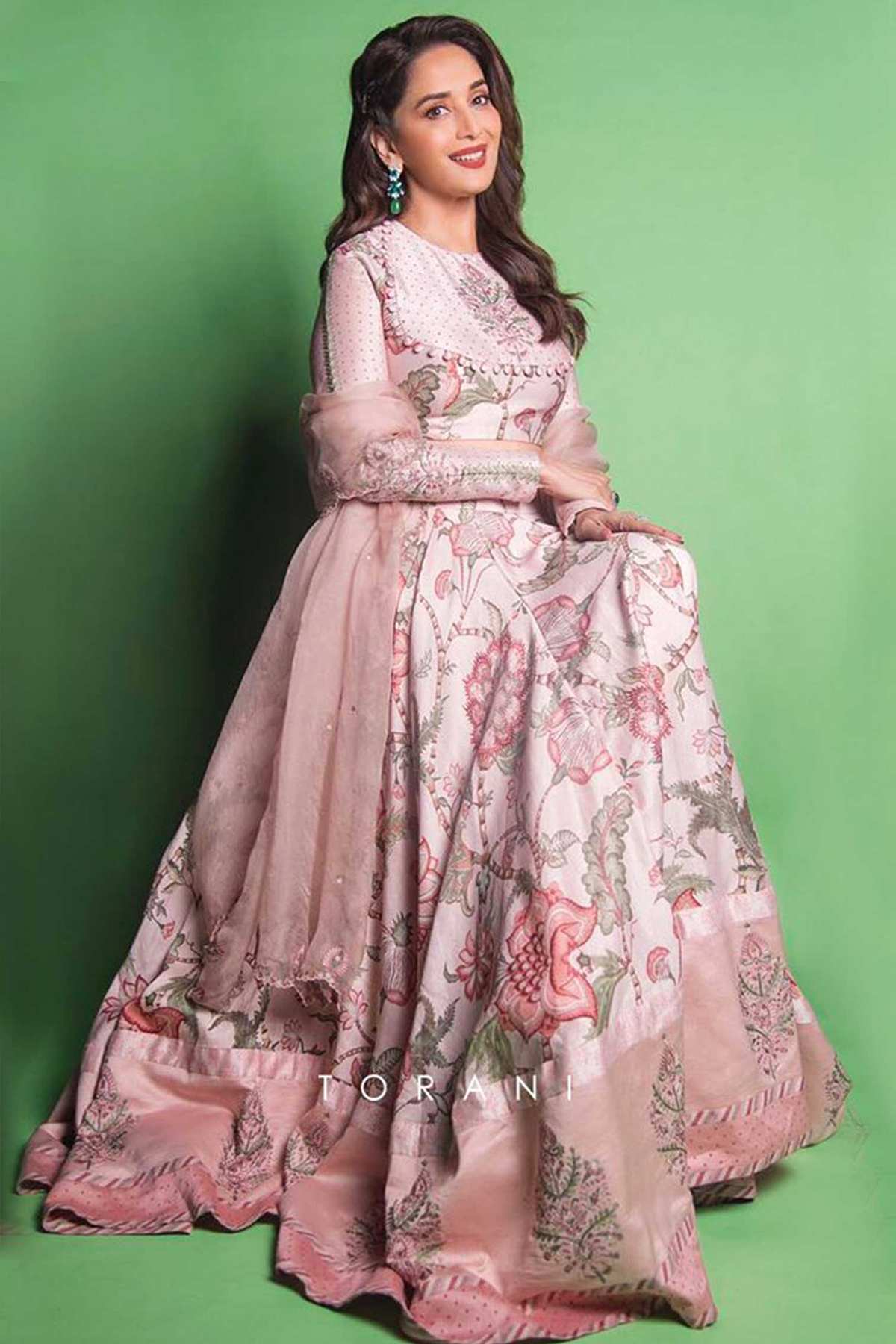 strapless open back dress Marilou Printed Midi Dress Long Sleeves Pink S/M main image 1