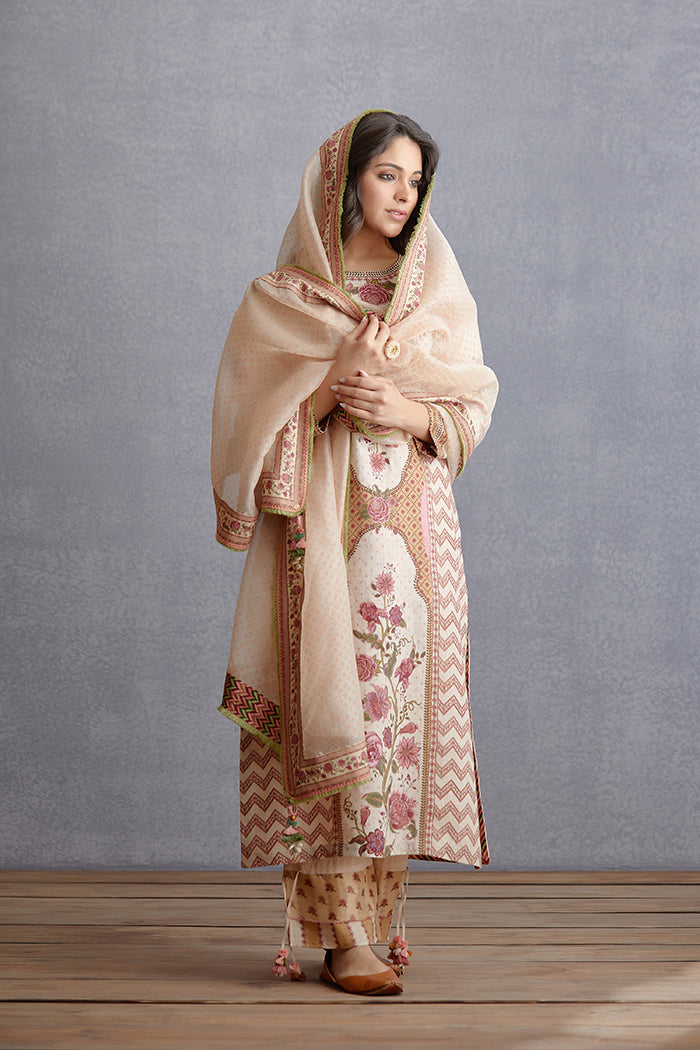 Kasturi Abhidah Odhni