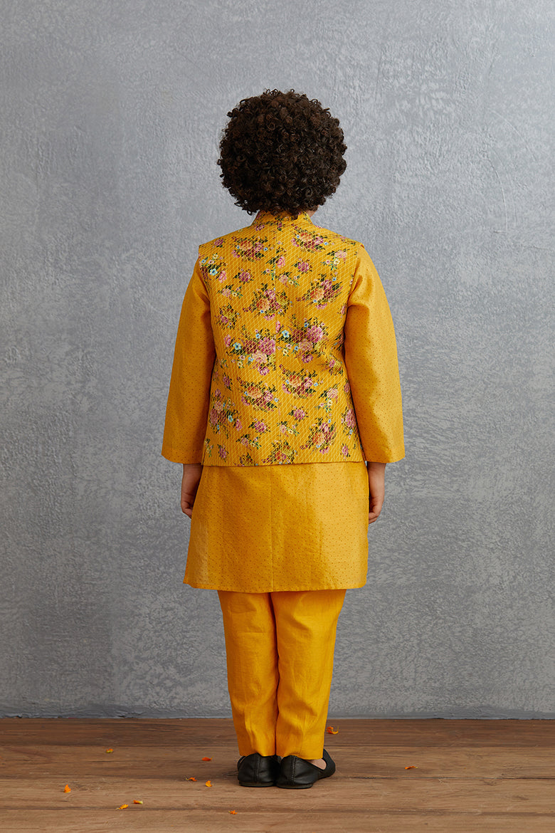 Sunehra Faiz Bandi Set