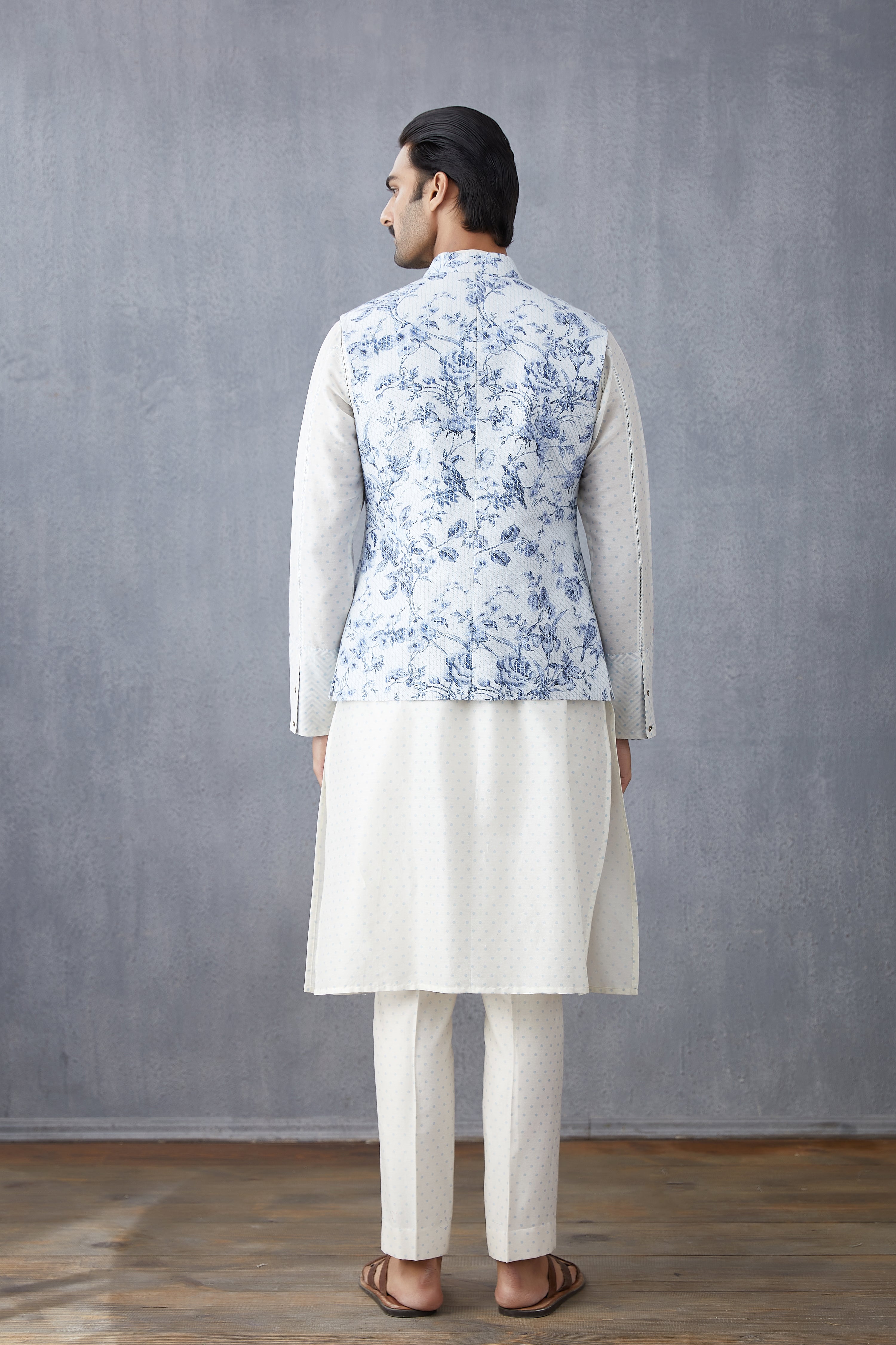 Neeli Gauraiya Faiz Bandi Set