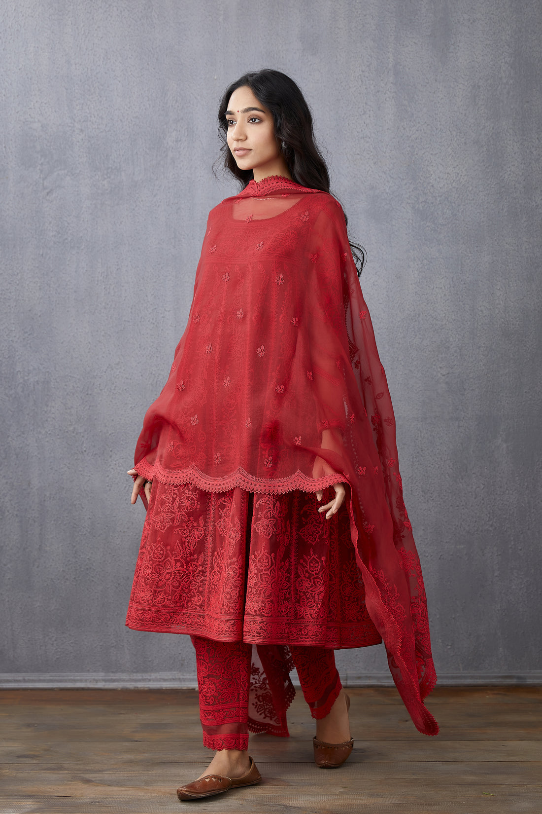 Surkh Kalidaar Paavni Kurta Set