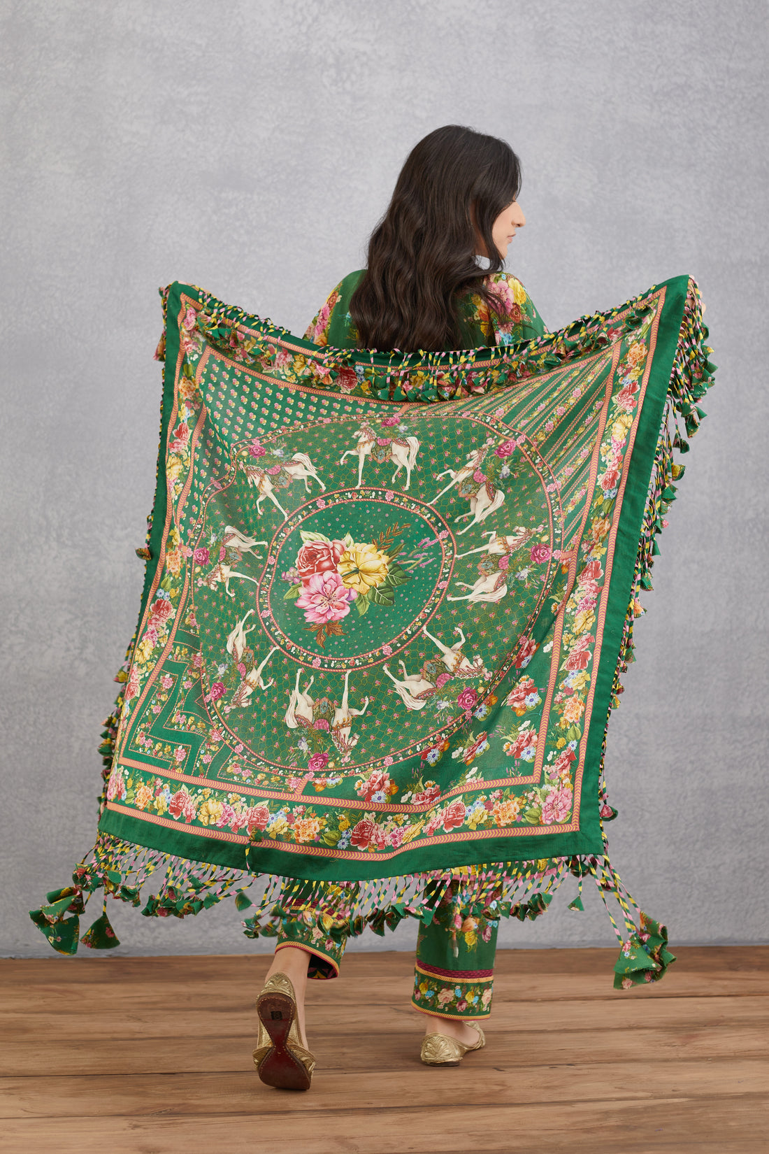 Panna Roshey Latkan Scarf