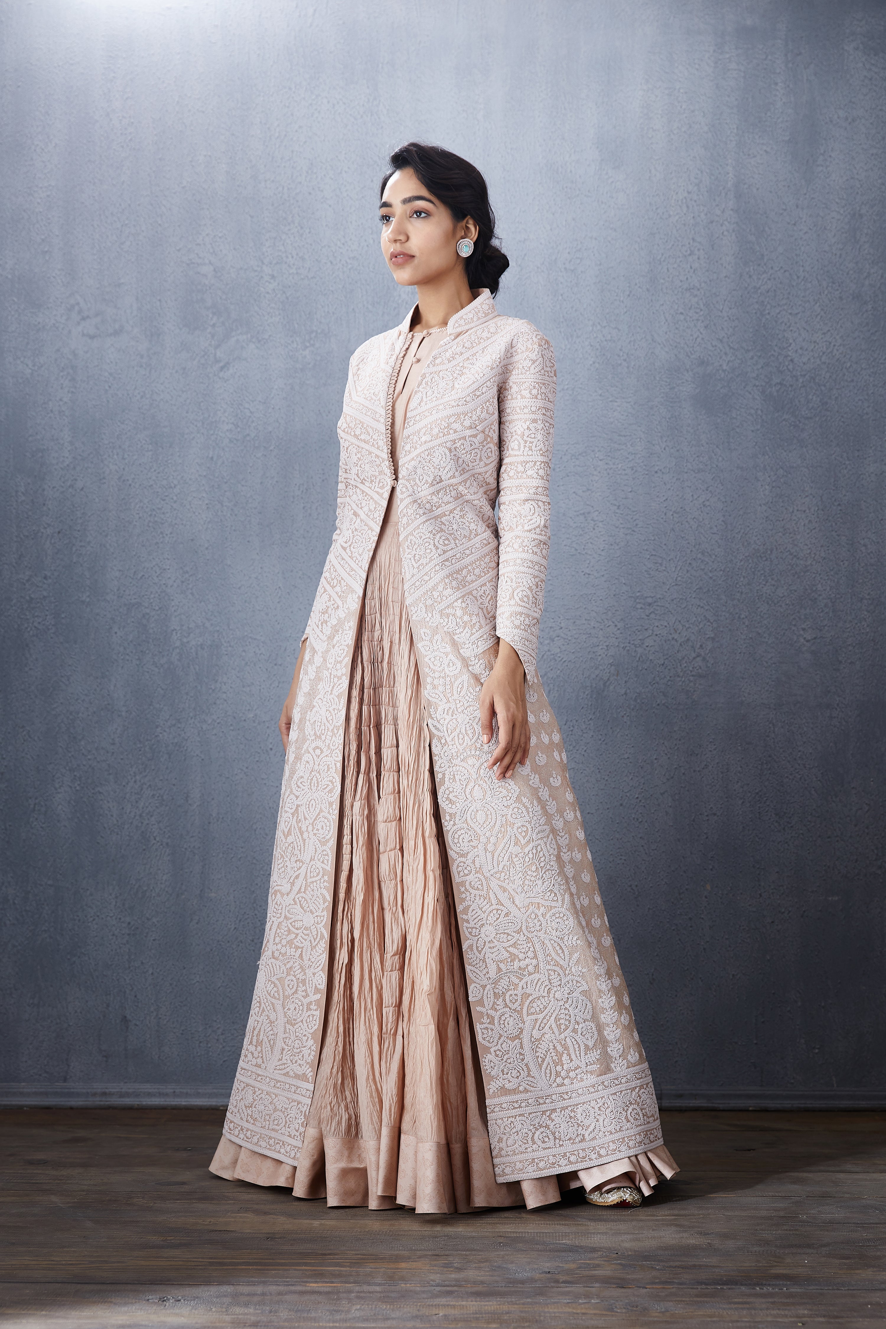 Neera Dhuni Nakshi Jacket Set