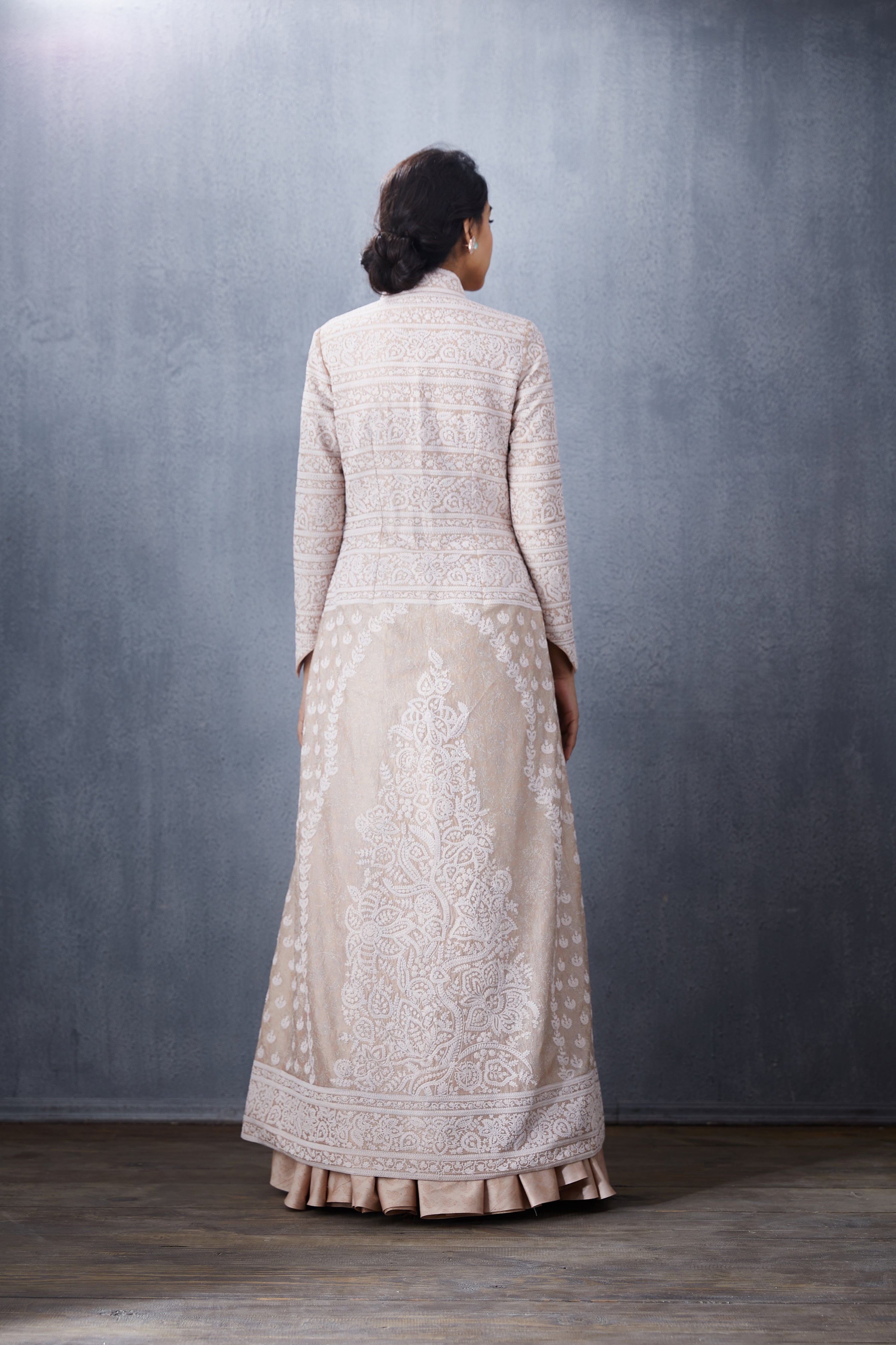 Neera Dhuni Nakshi Jacket Set