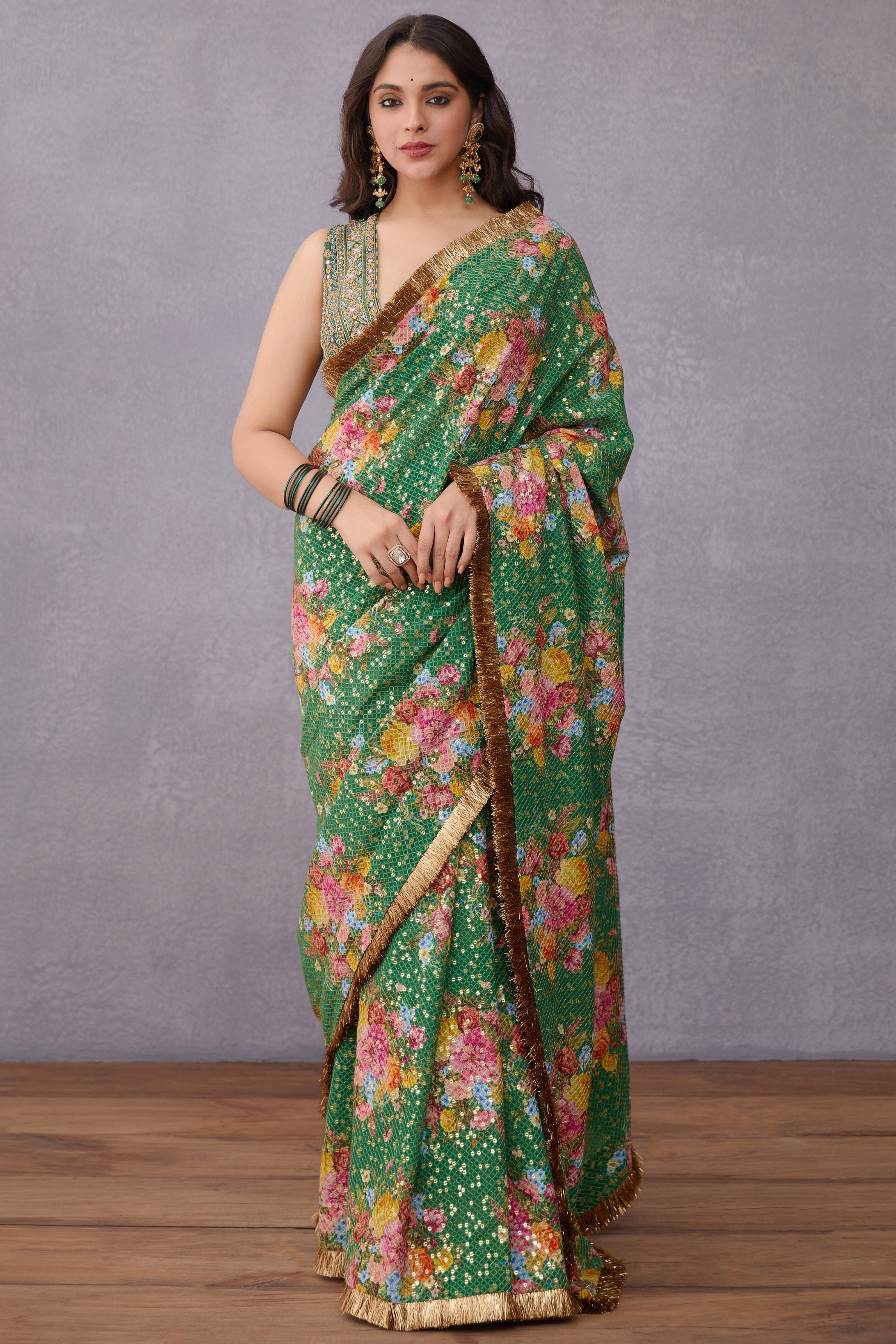 Panna Qasiba Sona Sitara Saree