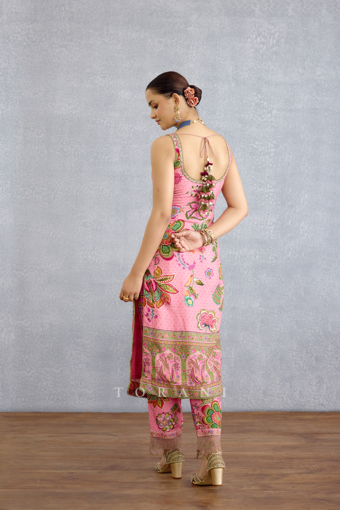 Pankaja Anvita Kurta Set