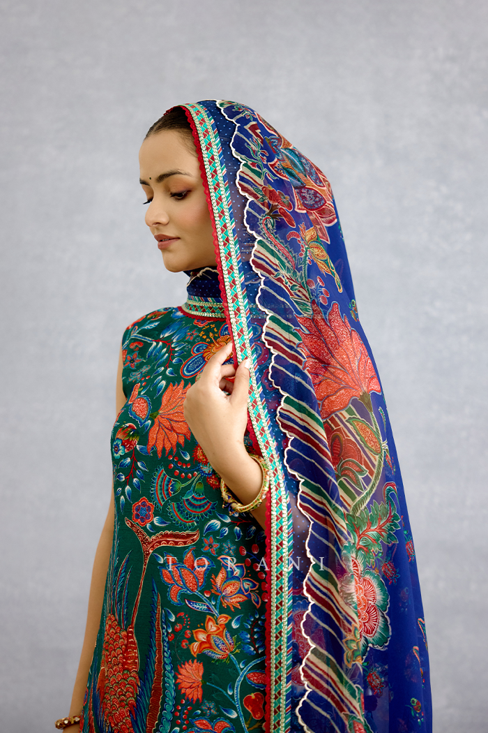 Nilambari Tanuja Odhni