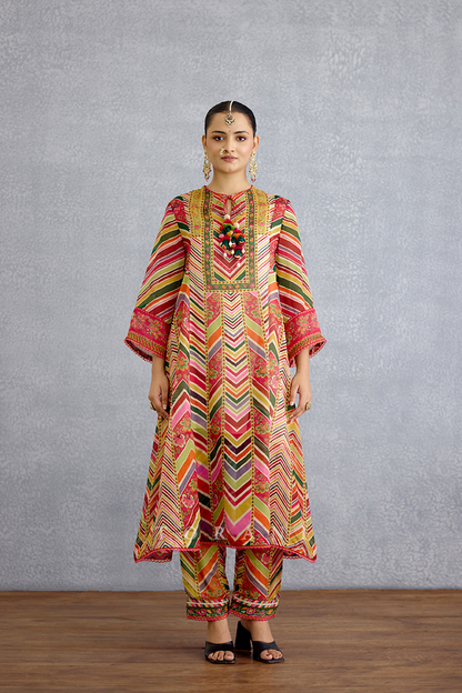 Chitrangi Asthika Kurta Set