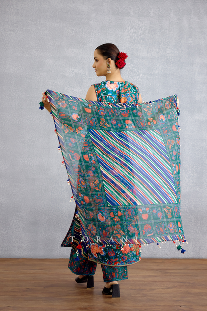 Mayurika Anura Scarf