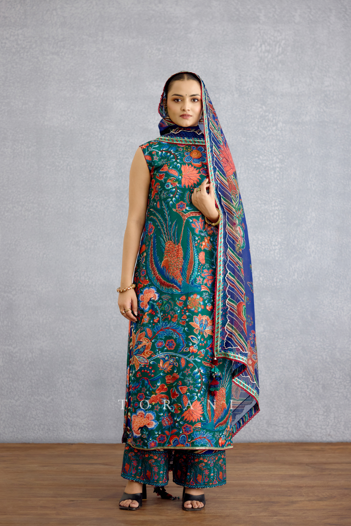 Mayurika Tanuja Kurta Set