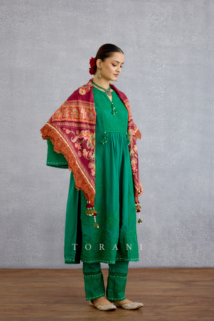 Laalima Ayaana Scarf