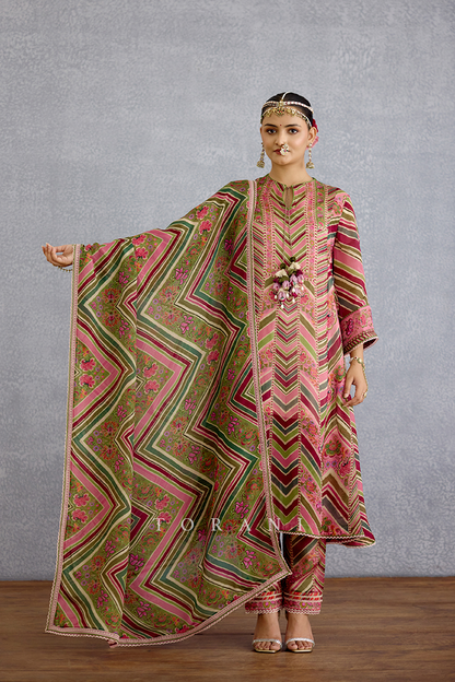 Pankaja Asthika Kurta Set