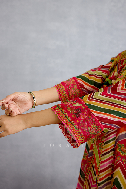 Chitrangi Asthika Kurta Set