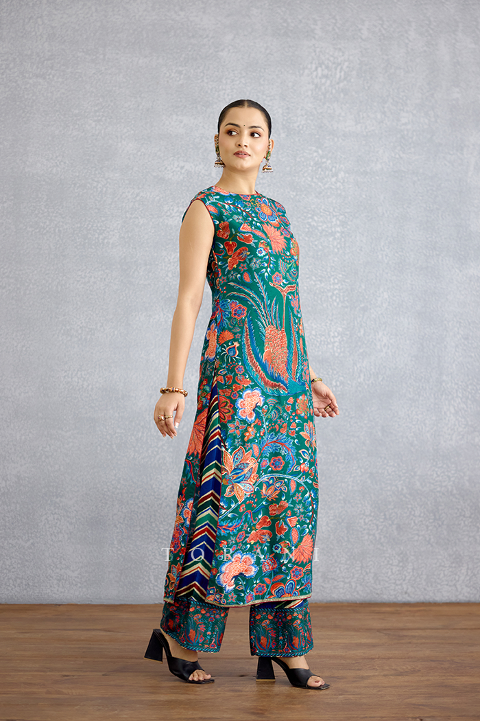 Mayurika Tanuja Kurta Set