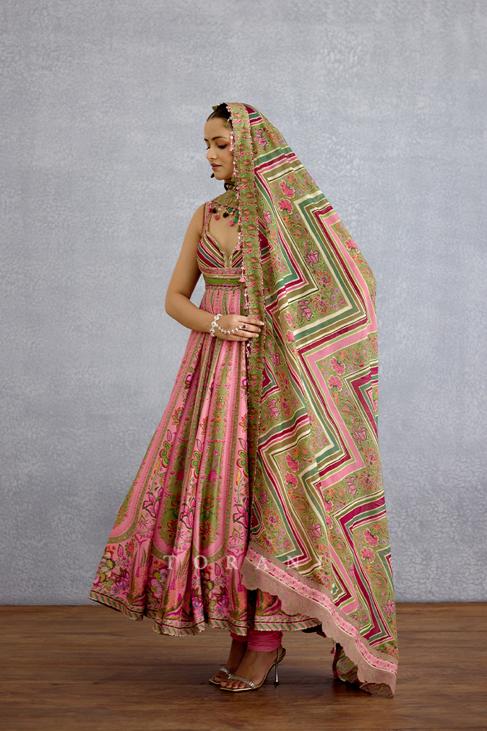 Pankaja Sarika Odhni