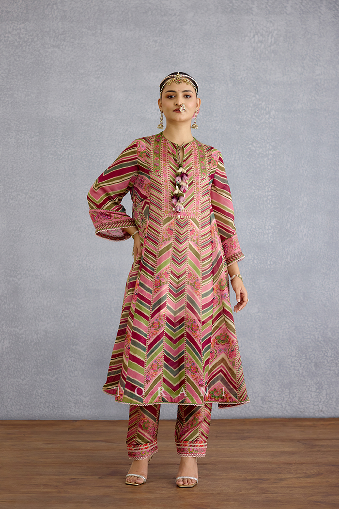 Pankaja Asthika Kurta Set