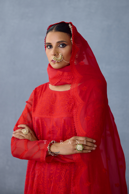 Dil Surkh Kiran Odhni
