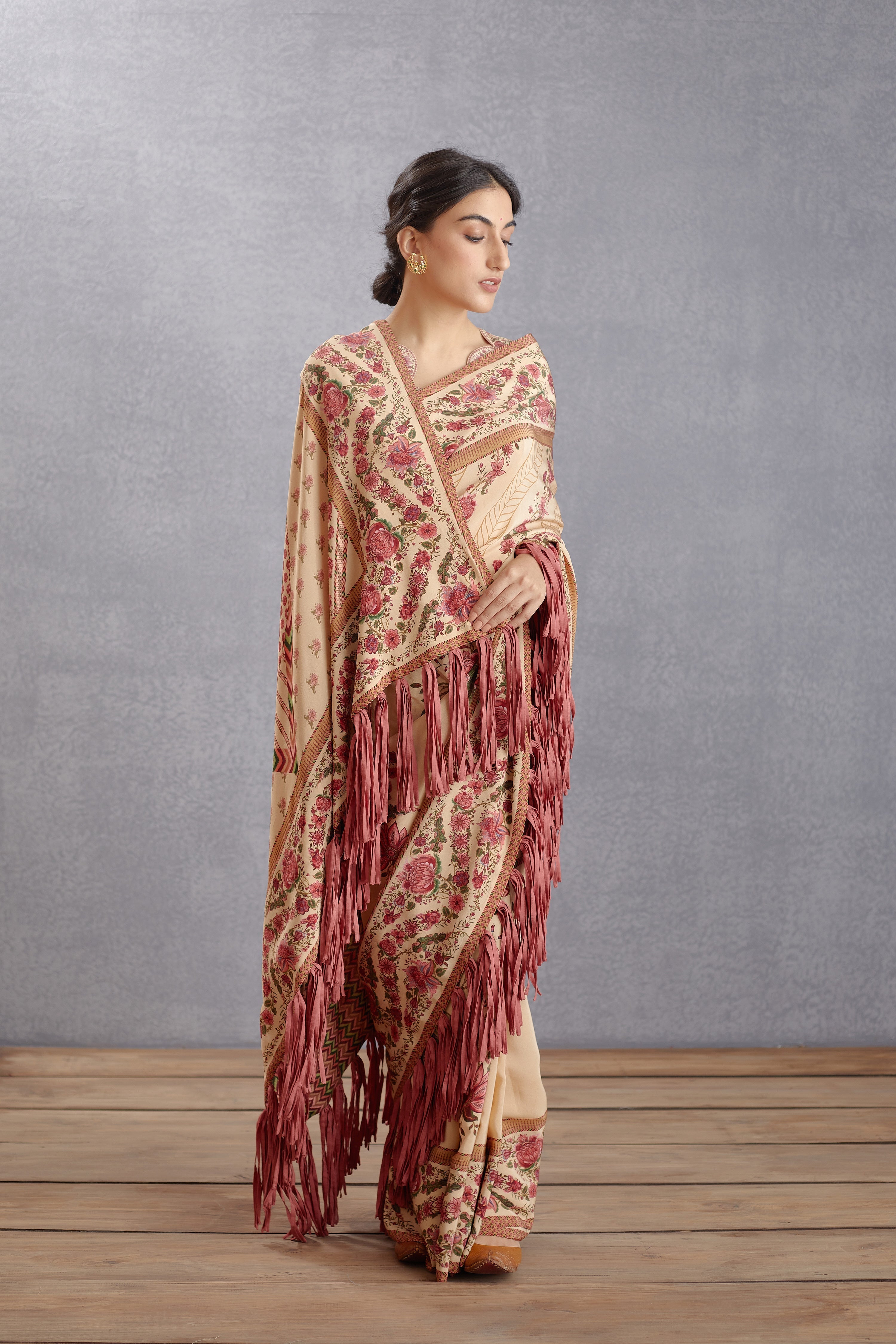 Kasturi Taahira Saree