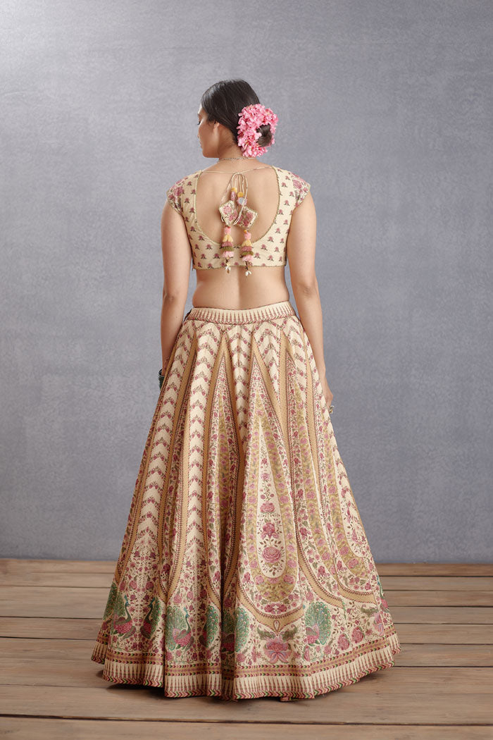 Kasturi Oorjita Lehenga Set