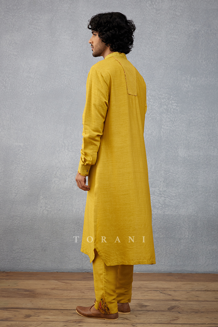 Sunehra Paarth Kurta Set
