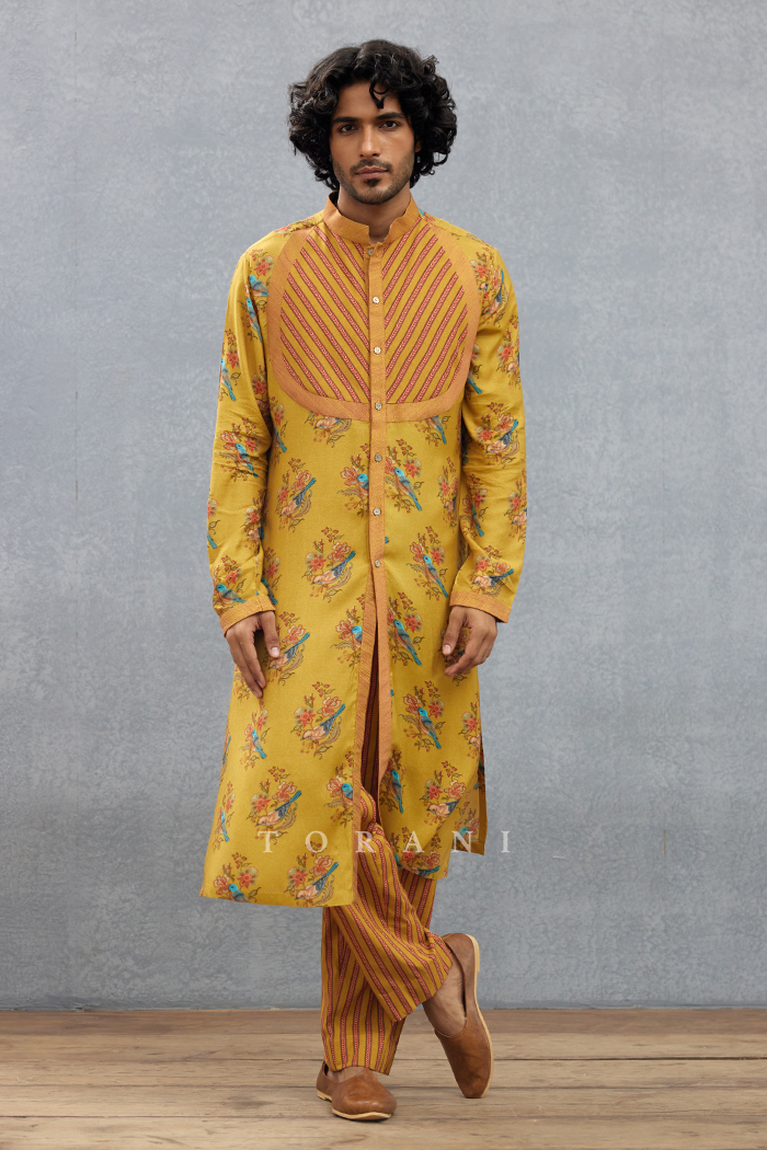 Sunehra Qamar Kurta Set