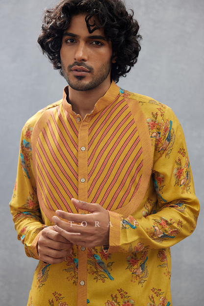 Sunehra Qamar Kurta Set