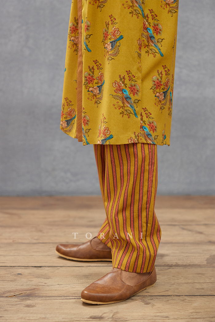 Sunehra Qamar Kurta Set