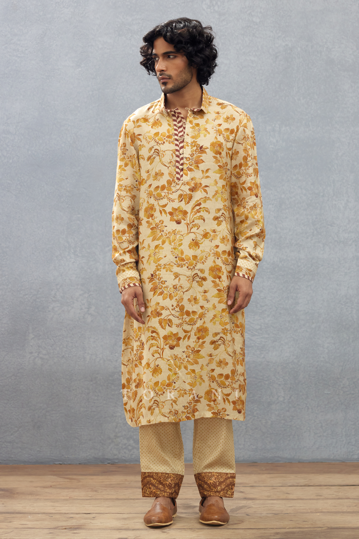 Dahliya Aahan Bandi Set