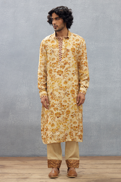 Dahliya Aahan Bandi Set