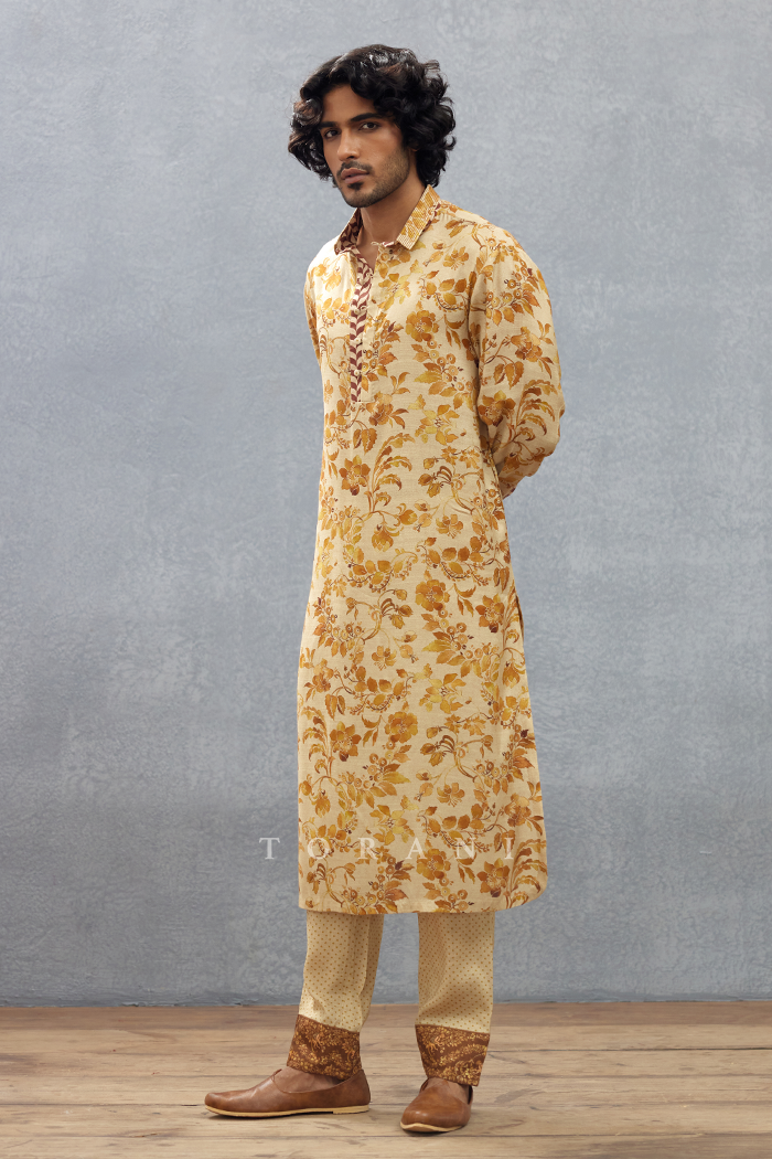 Dahliya Aahan Bandi Set