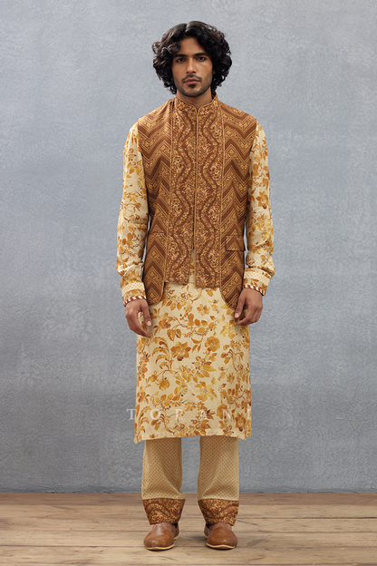 Dahliya Aahan Bandi Set