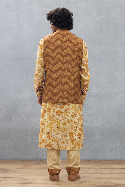 Dahliya Aahan Bandi Set