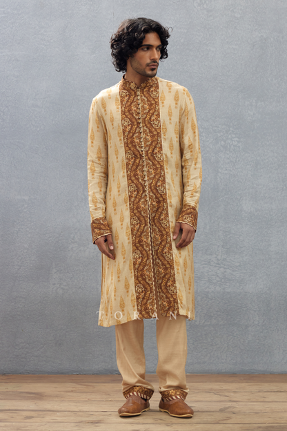 Dahliya Pravir Kurta Set