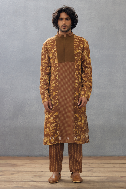 Dahliya Ashvath Kurta Set