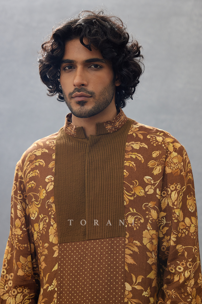 Dahliya Ashvath Kurta Set