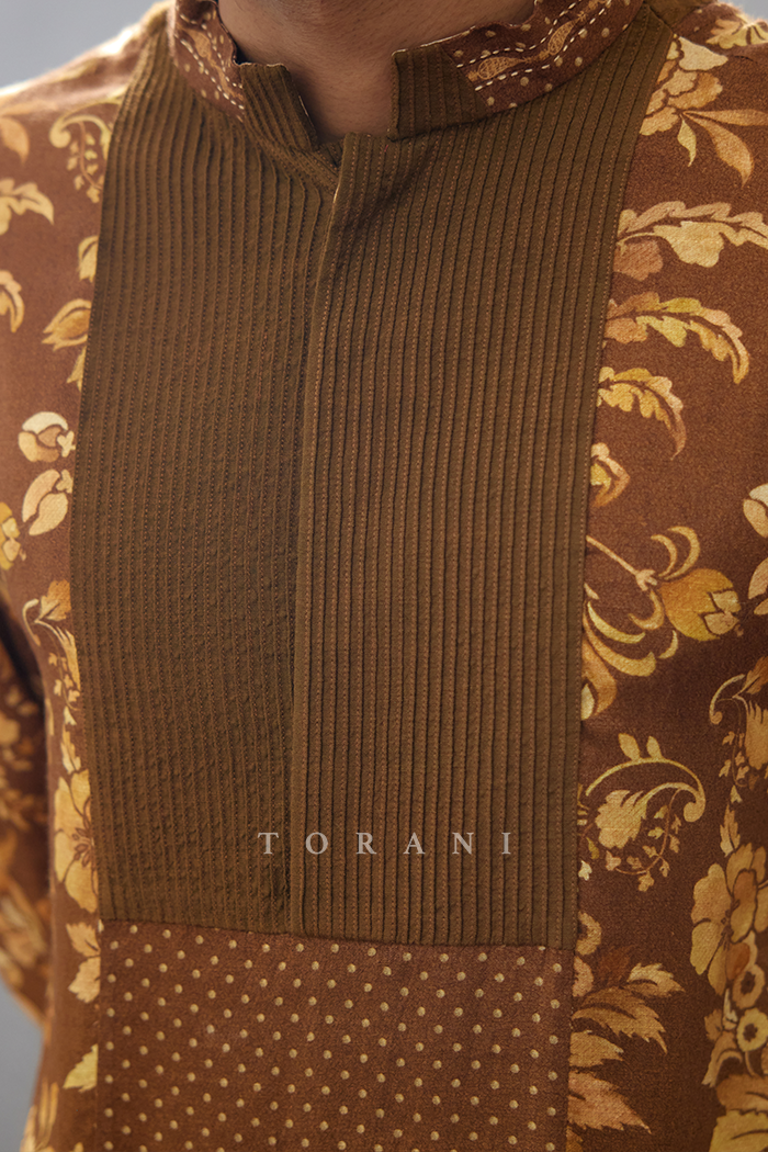 Dahliya Ashvath Kurta Set