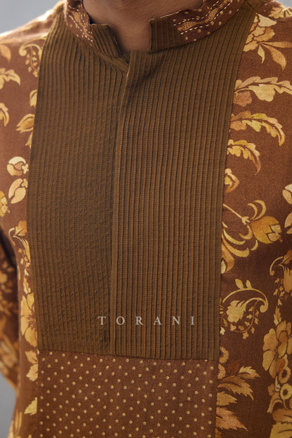 Dahliya Ashvath Kurta Set