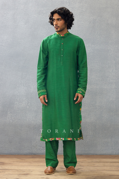 Panna Sahir Kurta Set