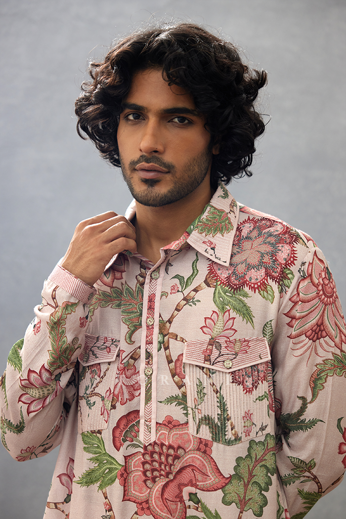 Gulaabi Ashfaq Kurta Set